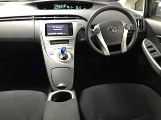 TOYOTA PRIUS 2014