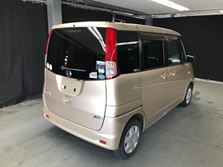 NISSAN ROOX 2013