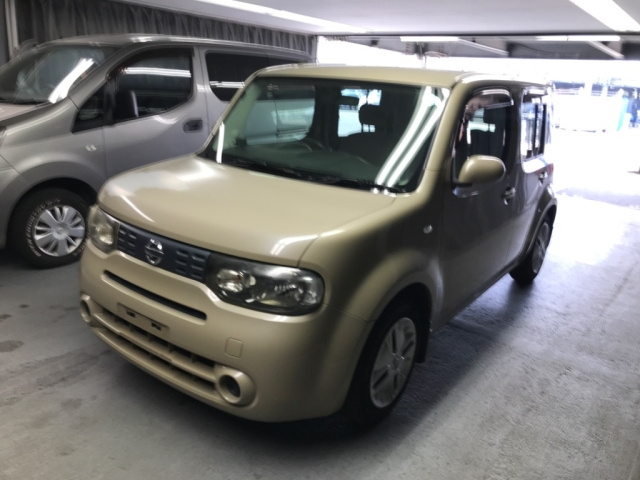 NISSAN CUBE 2010