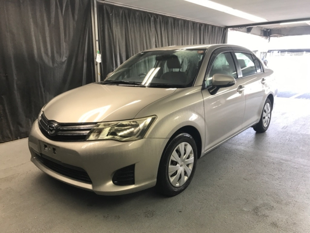 TOYOTA COROLLA AXIO 2013