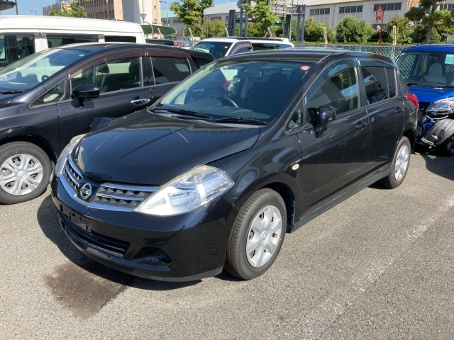 NISSAN TIIDA 2012
