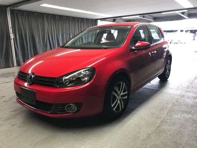 VOLKSWAGEN GOLF 2010