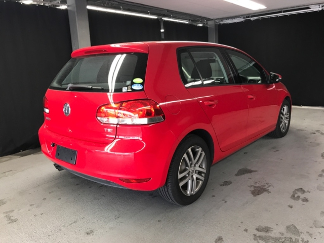 VOLKSWAGEN GOLF 2010