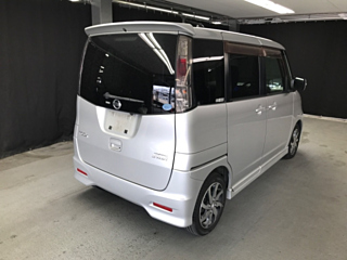NISSAN ROOX 2013