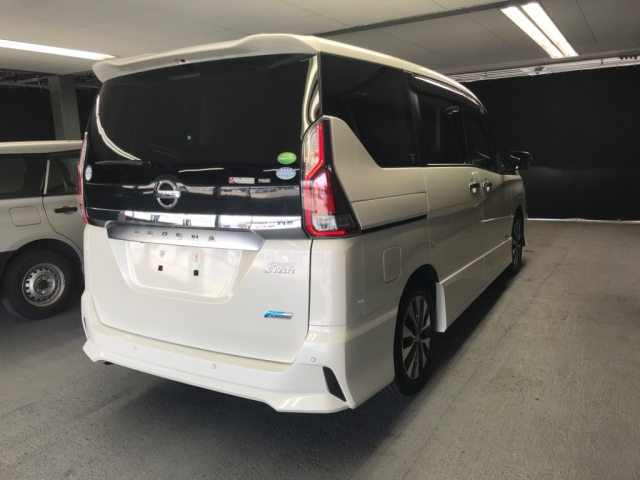 NISSAN SERENA 2017