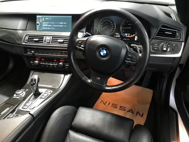BMW 5 SERIES 2013