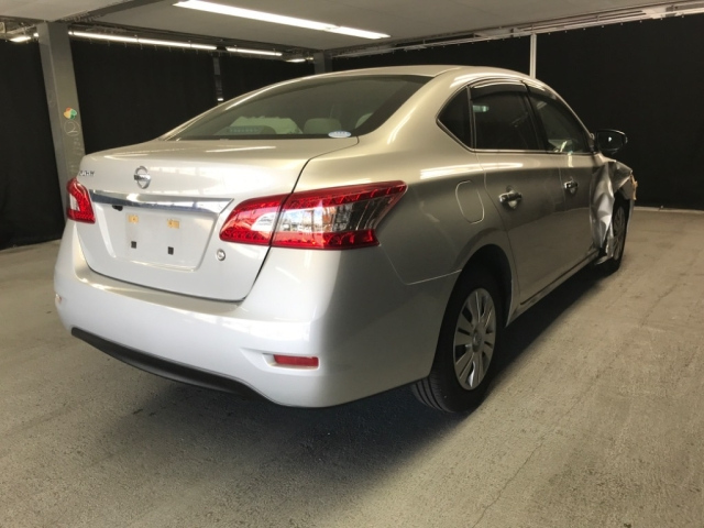 NISSAN SYLPHY 2015