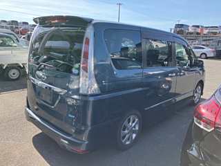 NISSAN SERENA 2011