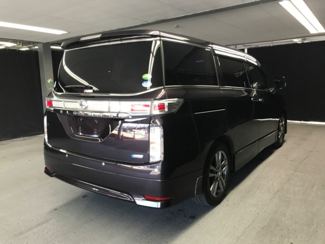 NISSAN ELGRAND 2012