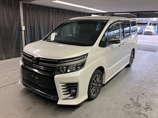 TOYOTA VOXY 2016