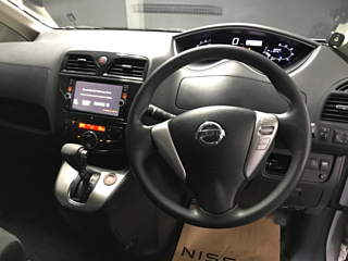 NISSAN SERENA 2013