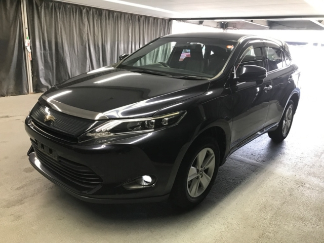 TOYOTA HARRIER 2017