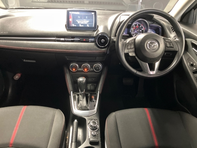 MAZDA DEMIO 2015