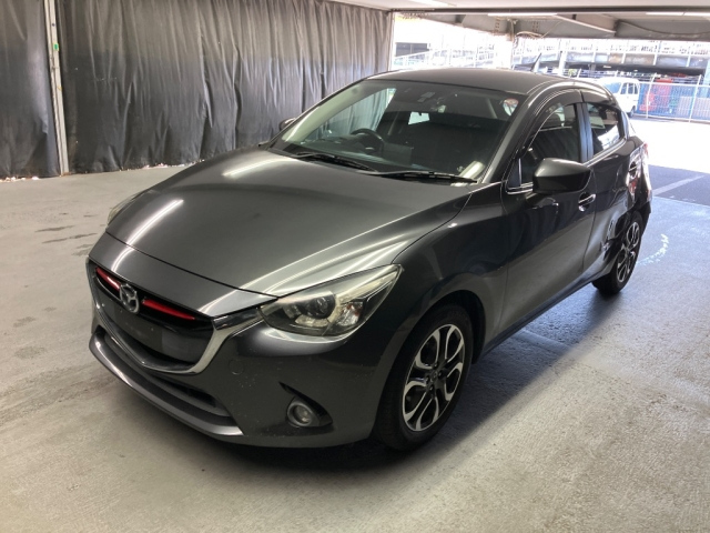 MAZDA DEMIO 2015