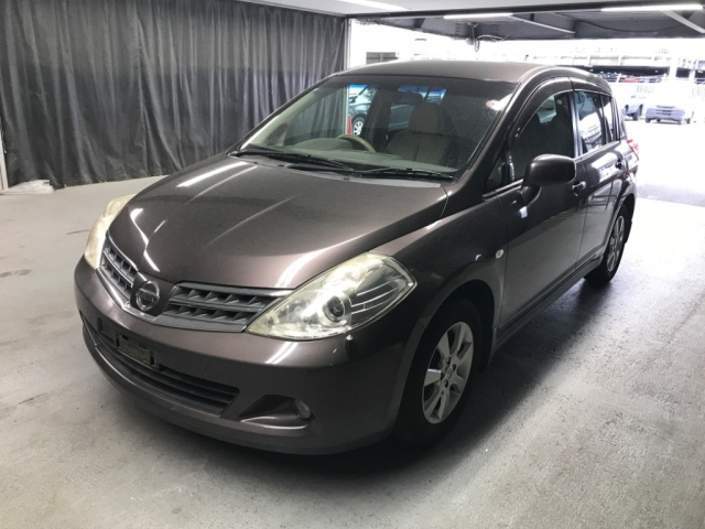 NISSAN TIIDA 2009