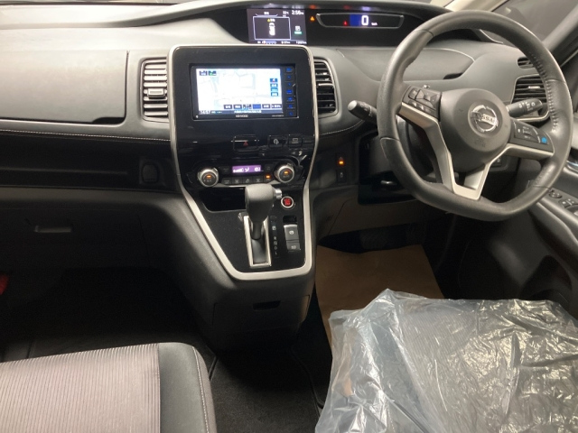 NISSAN SERENA 2018
