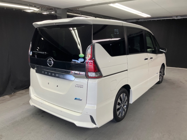 NISSAN SERENA 2018