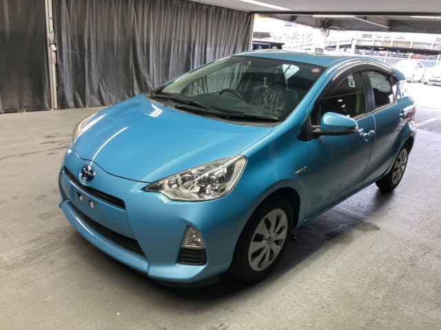 TOYOTA AQUA 2014