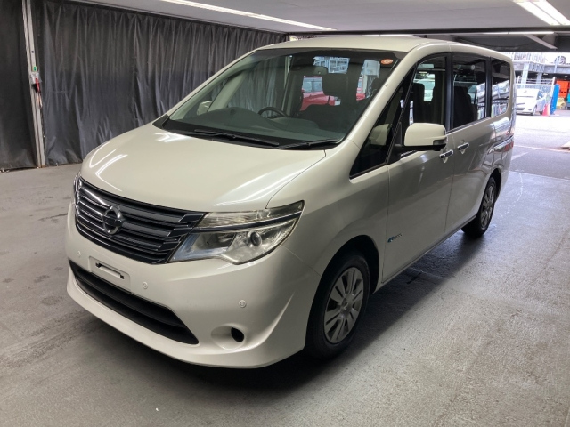 NISSAN SERENA 2015