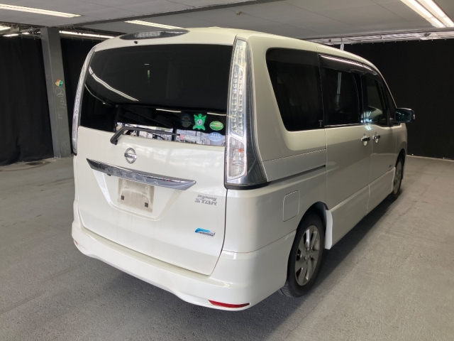 NISSAN SERENA 2012
