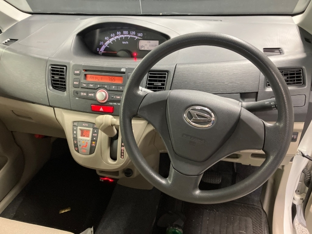 DAIHATSU MOVE 2012