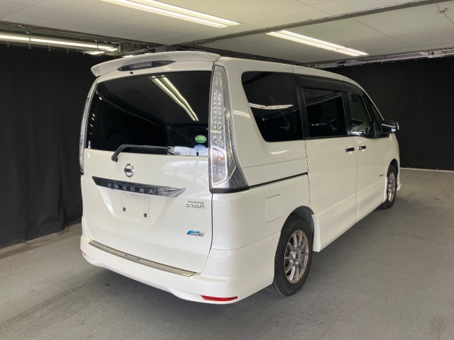 NISSAN SERENA 2012