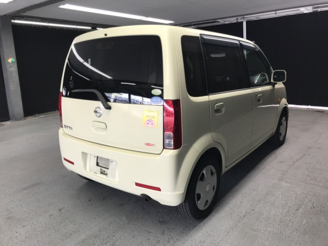 NISSAN OTTI 2010