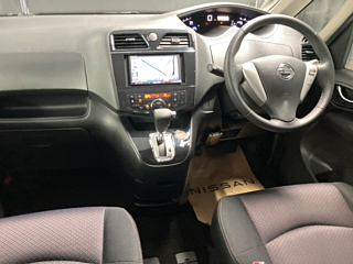 NISSAN SERENA 2011