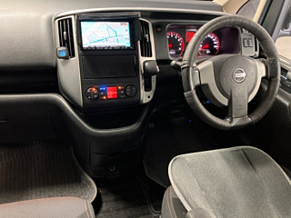 NISSAN SERENA 2009