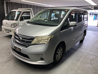 NISSAN SERENA 2011