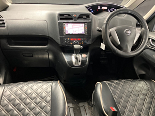 NISSAN SERENA 2011
