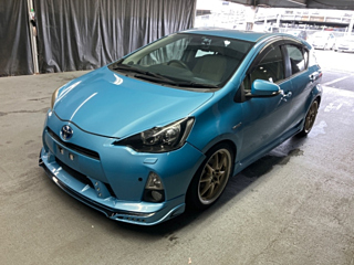 TOYOTA AQUA 2012