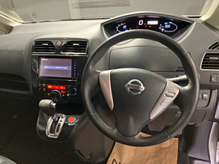 NISSAN SERENA 2013