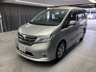 NISSAN SERENA 2013