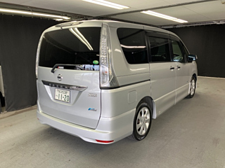 NISSAN SERENA 2013