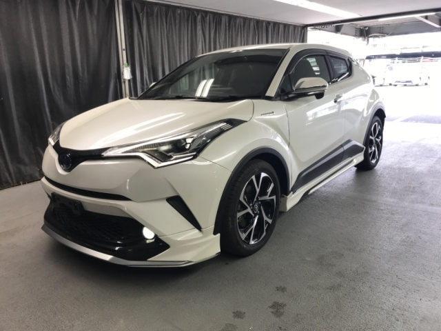 TOYOTA C-HR 2017