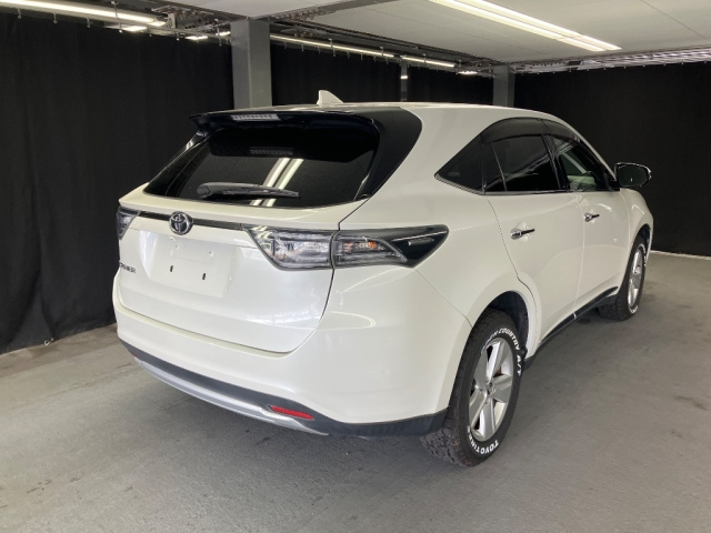 TOYOTA HARRIER 2014