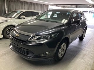 TOYOTA HARRIER 2017