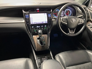 TOYOTA HARRIER 2017