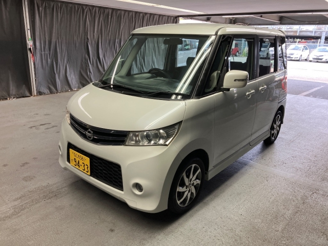 NISSAN ROOX 2010