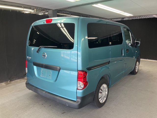 NISSAN NV200 2013