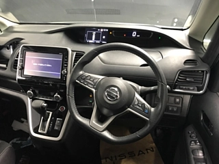 NISSAN SERENA 2018