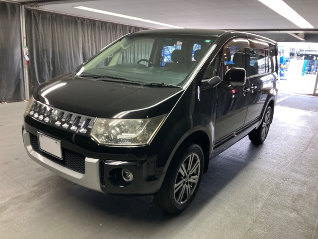MITSUBISHI DELICA D5 2013