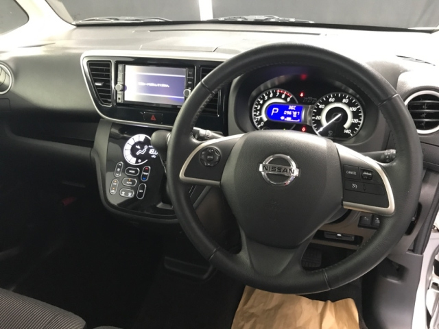 NISSAN DAYZ ROOX 2019