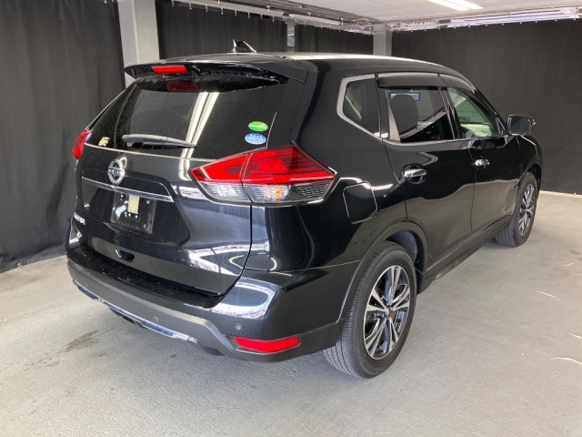 NISSAN X-TRAIL 2019