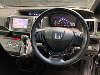HONDA STEP WAGON 2011