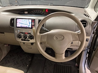 DAIHATSU TANTO 2011