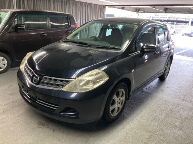 NISSAN TIIDA 2012