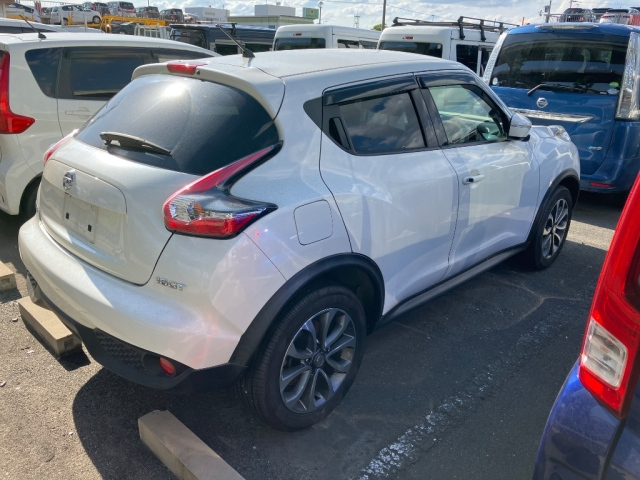 NISSAN JUKE 2015