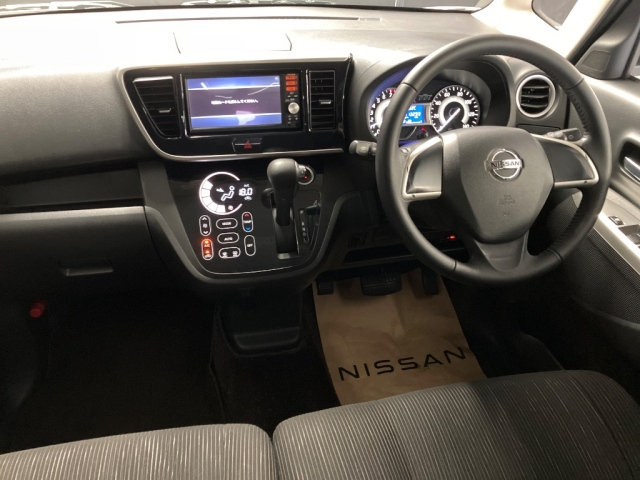 NISSAN DAYZ ROOX 2015